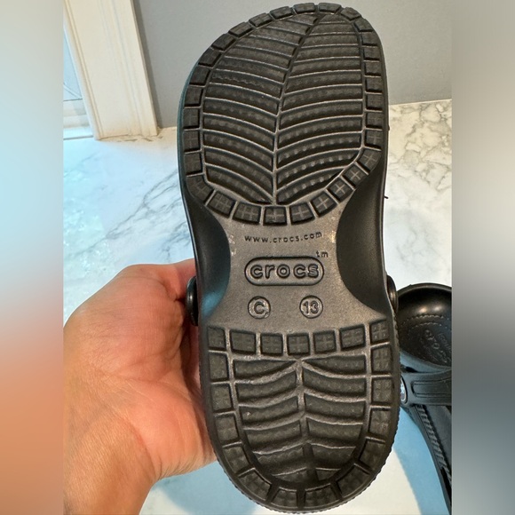 Kids black crocs, excellent condition, size 13 kids - Picture 3 of 5